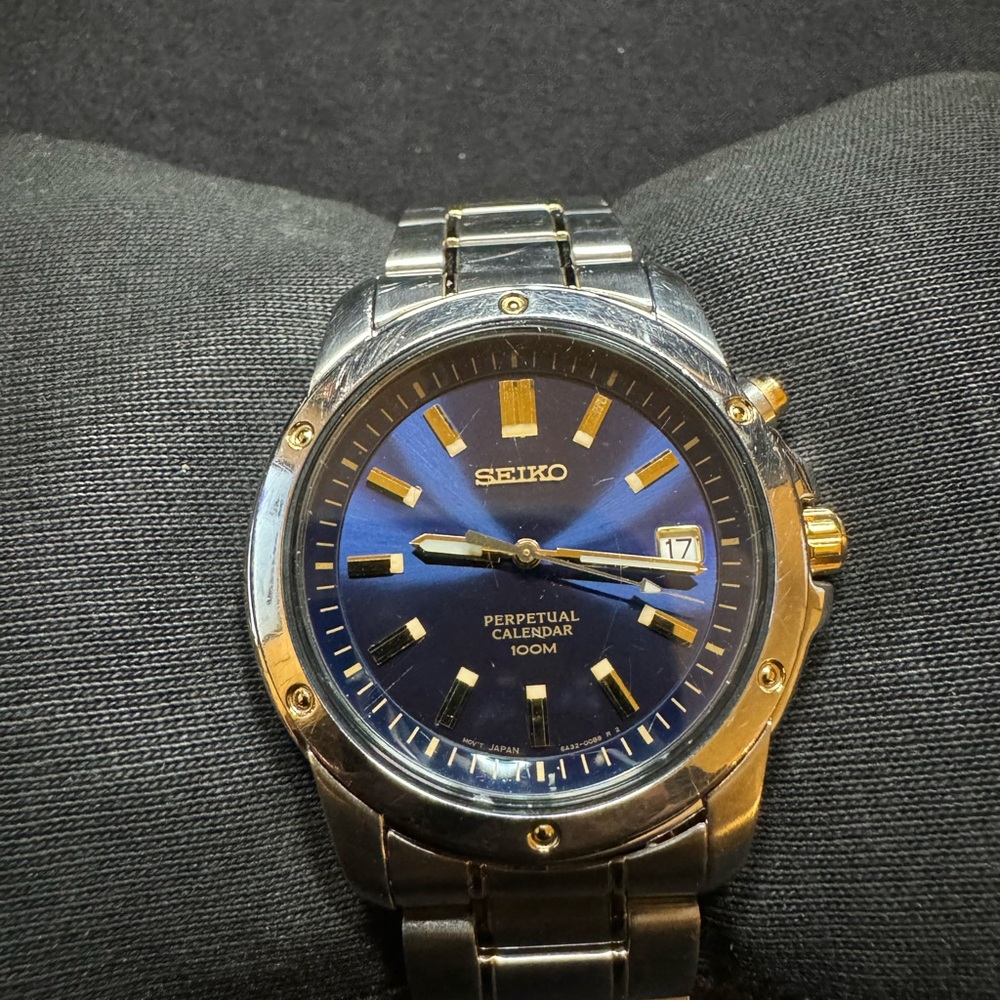 Nice Men’s Seiko Perpetual Calendar Watch 6A32-00B0